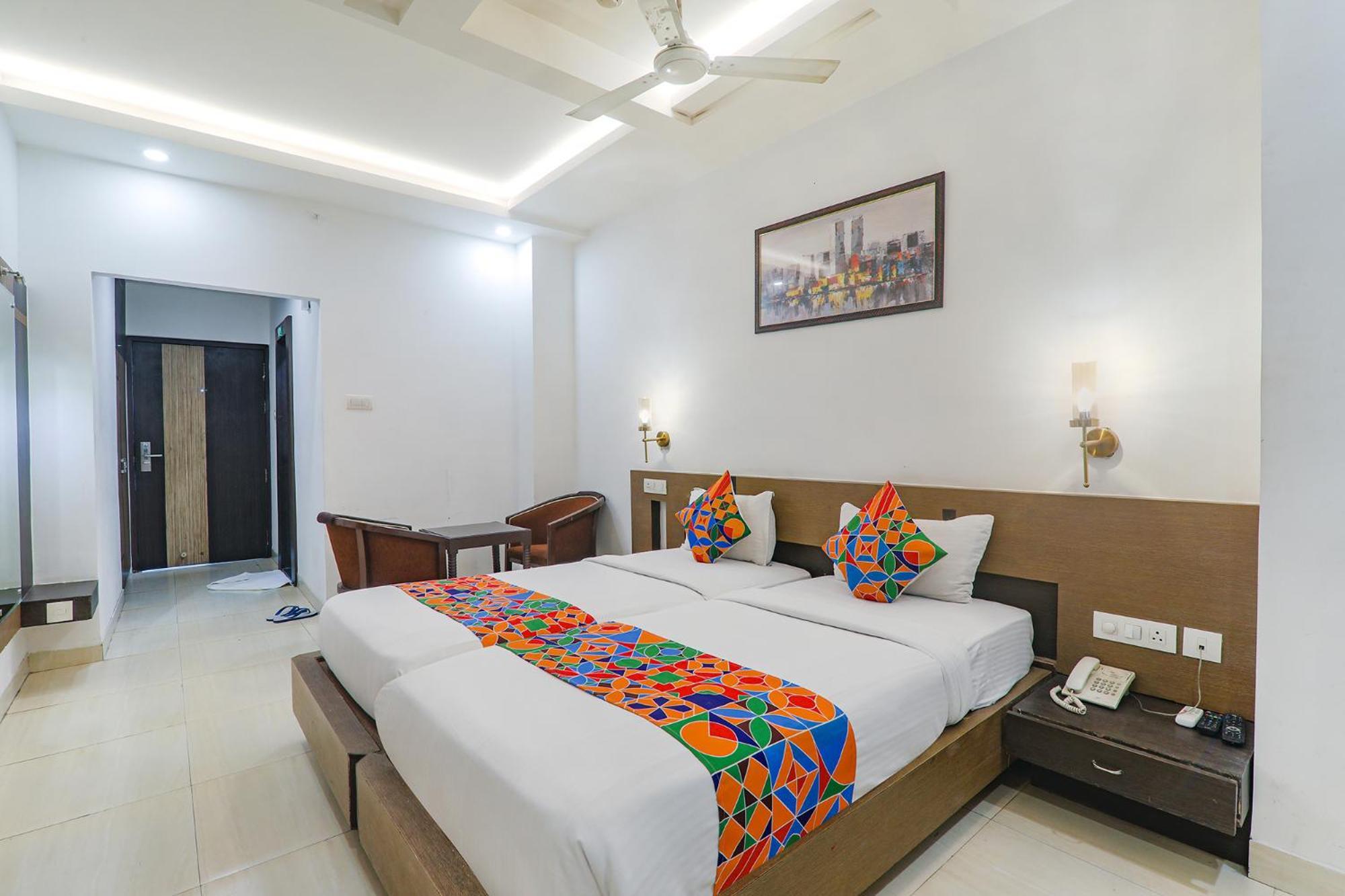 Fabhotel Prime The Continental Lucknow Exteriör bild